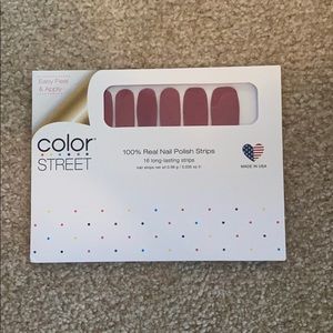 Munich Mulberry Color Street